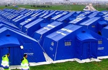 Preoccupazione e indignazione per lo scandalo delle tendopoli in Abruzzo