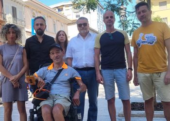 Piazza Garibaldi a Pescara ancora senza segnaletica, M5S: “Un pericolo per i pedoni”