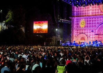 I Negramaro emozionano e si emozionano all’Aquila: successo nella cornice di Collemaggio