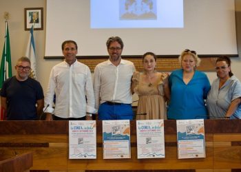 Otto artisti riqualificano il murto di via Mazzola grazie a Roseto street art