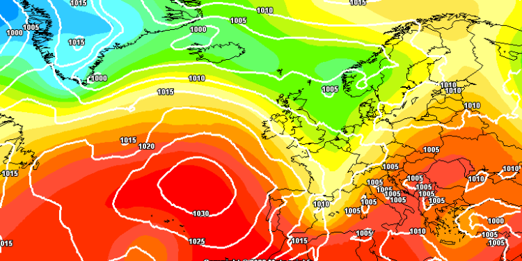 La mappa secondo GFS a 500 hpa prevista per le ore 14:00 di Domenica 27 agosto. Da come si nota, delle correnti nord atlantiche entreranno verso il mediterraneo centrale, dando luogo ad un marcato guasto, che da Lunedì mattina, si porteà anche sull'Abruzzo