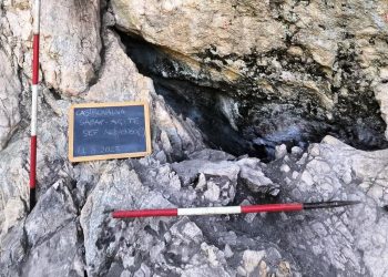 Rinvenuti resti umani tra le rocce: forse una sepoltura dell’antica età del Rame