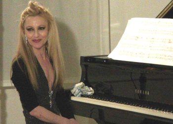 “Solo piano”, Maria Gabriella Castiglione rende omaggio a Ryiuchi Sakamoto