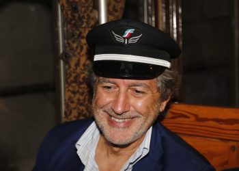 Il presidente Marsilio “macchinista” per un giorno a bordo del treno storico (fotogallery)