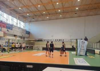 La Sieco vince il primo set ma poi cede il passo ai padroni di casa