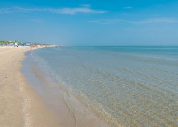 Il mare di Giulianova promosso anche a settembre, tutte conformi le analisi effettuate dall’Arta