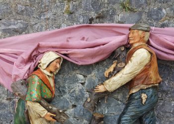 Ritorno dalla montagna, ecco i muri parlanti di Pacentro