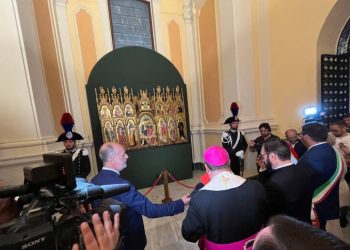 Il polittico di Jacobello del Fiore torna nel Duomo di Teramo, l’opera restaurata dopo il sisma del 2016