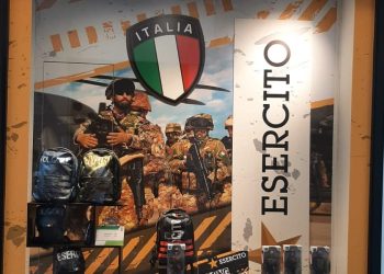 Zainetti scolastici militari, Giochi Preziosi fa marcia indietro