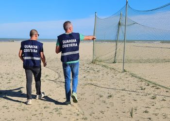 Controlli della guardia costiera di Giulianova, 2 reati al mese e 4700 mq di innovazioni non autorizzate