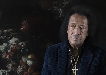 “Stiamo cercando il mondo”, James Senese in concerto a Sulmona