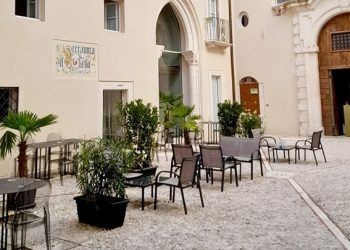 Ambulanza non riesce a passare a causa del dehor, vicesindaco L’Aquila: “Vicenda strumentalizzata”