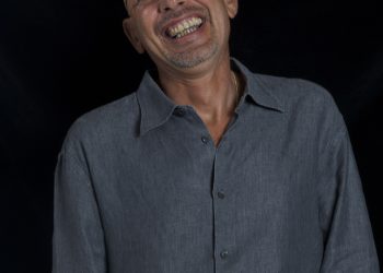 Lello Voce inaugura la seconda edizione del FLAP, a Pescara 4 giorni dedicati alla poesia