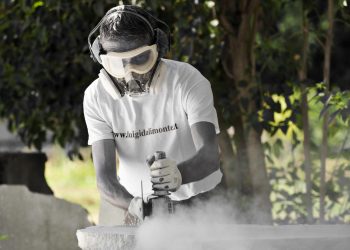 Capestrano inaugura la statua dello scultore D’Alimonte ispirata al guerriero