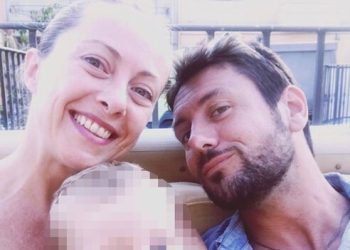 La Premier Giorgia Meloni lascia il compagno: “La mia relazione con Andrea Giambruno finisce qui”