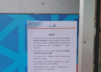 Ispezione dei Vigili del fuoco alle piscine Le Naiadi: struttura chiusa