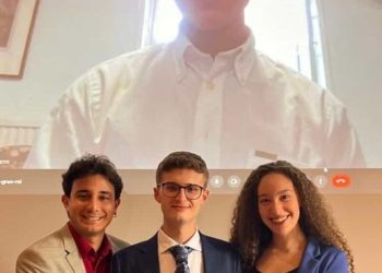 La 19enne abruzzese Camilla Spezza nel team vincitore del torneo dibattito Riasissu