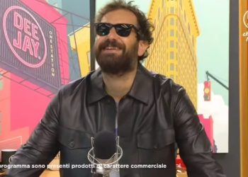 Il cantante Tommaso Paradiso rivela: bevo solo vini abruzzesi