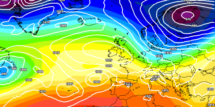 Ecco la possibile situazione a 500 hpa emessa da GFS nell'ultimo run per le ore 14:00 di Domenica 15 Ottobre. In Abruzzo le correnti nord atlantiche potranno apportare dei rovesci isolati con un cielo spiccatamente variabile