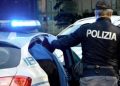 Aggredì un 50enne e gli ruppe la mascella per estorcergli denaro, arrestato ragazzo di 21 anni