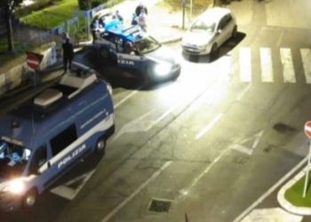 Controlli della polizia contro la guida in stato d’ebrezza, scovato un guidatore con patente falsa