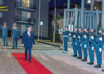 Guardia di Finanza, il prefetto dell’Aquila in visita al Comando regionale Abruzzo