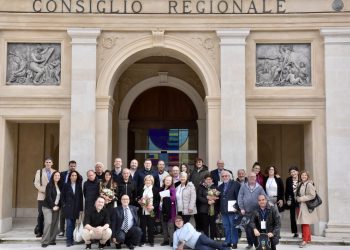 Emigrazione: gli abruzzesi nel mondo chiudono l’assemblea annuale in visita all’Aquila. Domani tappa a Chieti