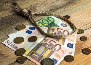 Estorsioni e usura, distribuito il nuovo opuscolo per informare e sensibilizzare i cittadini