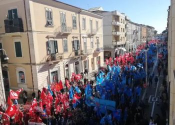 Sciopero, in 3 mila a Lanciano: bus e treni da tutto l’Abruzzo