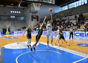 Basket femminile, Roseto vince ed è primo da solo