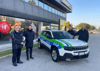Nuova auto in dotazione ai vigili urbani di Giulianova, prosegue il piano di ammodernamento del parco mezzi