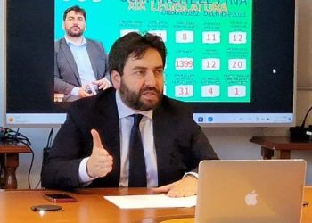 Fina in conferenza stampa: “Interrogazione su appalti al Comune dell’Aquila”