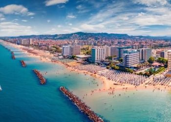 Pescara attende i Pooh per il concerto di fine anno ma loro postano la foto di Montesilvano