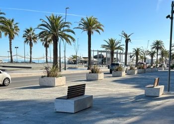 Rimosso il manufatto posizionato senza autorizzazione sulla nuova piazza