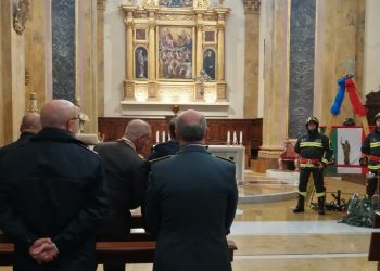 I Vigili del fuoco dell’Aquila omaggiano Santa Barbara: solenne celebrazione religiosa (foto)