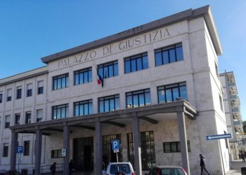 Maxi rissa per una sigaretta negata, condannati due giovani dal tribunale di Sulmona