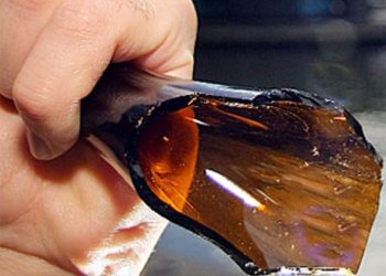 Sfregiò il volto di un ragazzo con un collo di bottiglia: condannato a 4 anni di reclusione