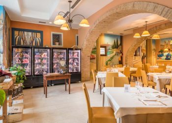 La Fuocìna di Emiliano approda a pochi metri dalle 99 cannelle