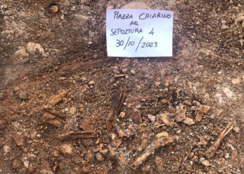 Piazza Chiarino, i lavori restituiscono testimonianze della città medievale