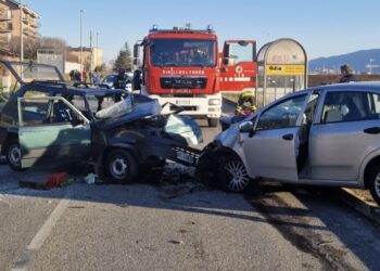 Schianto mortale a L’Aquila, muore 78enne