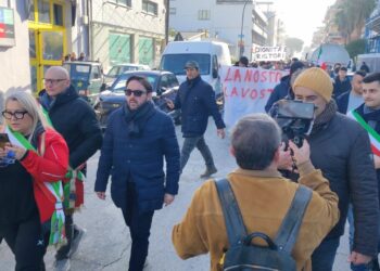Le proteste degli agricoltori suscitano le reazioni politiche