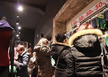 Conto alla rovescia per i saldi in Abruzzo: al via dal 5 gennaio