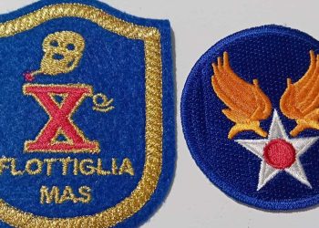 Gadget fascisti nelle calze della Befana, il Comune avvia un’azione legale: denuncia a querela