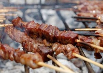 Denunciato per truffa, promuove l’arrosticino in Svizzera senza pagare la fornitura