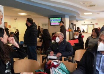 Caos al Cup dell’Aquila: oltre tre ore di attesa per pagare il ticket