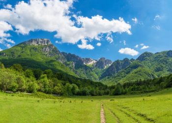 “Carovana dei diritti”, la manifestazione della Cgil a sostegno della popolazione del parco nazionale