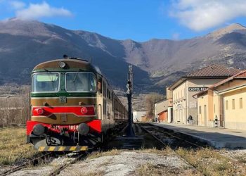 Ferrovia dei Parchi da record, in 33 mila sul treno storico