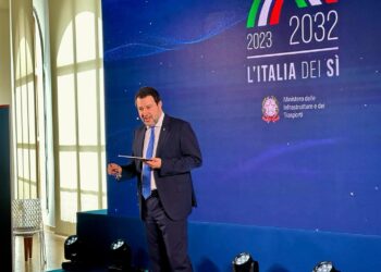Visita istituzionale del ministro Matteo Salvini all’Aeroporto d’Abruzzo: in arrivo interventi miglioramento infrastruttura