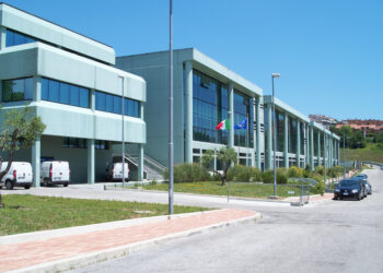 Abruzzo Insieme, «Tagliare fondi all’Università è tagliare il futuro»