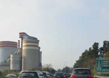 Ex cementificio di Pescara, i proprietari fanno murare gli ingressi